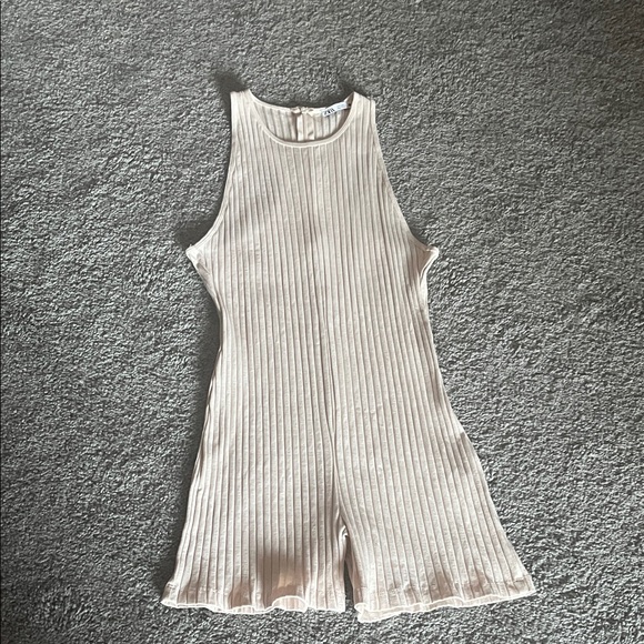 Zara Tops - Zara Cream Ribbed Romper